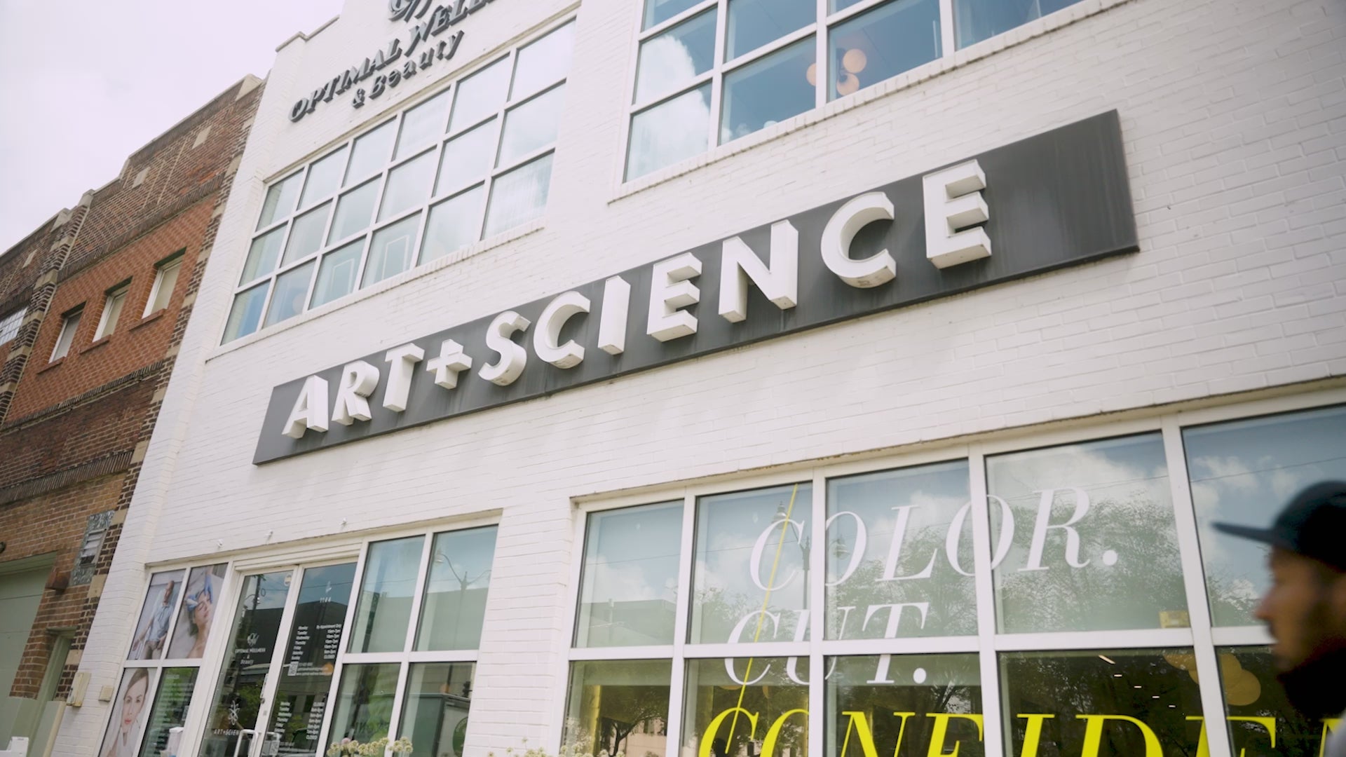 FLASHDRY Dry Shampoo Promotional Video with Tutorial and Product Knowledge